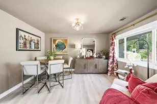 1085 Lake Charles Dr, Roswell, GA 30075 - Photo 14