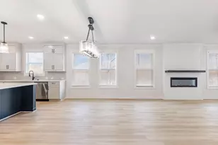 4436 Hosch Reserve Ct, Buford, GA 30519 - Photo 8