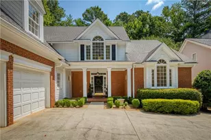 2815 Gleneagles Pointe, Alpharetta, GA 30005 - Photo 2