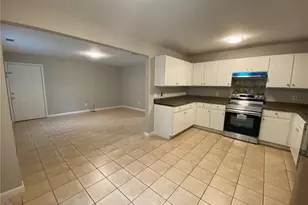 130 River Pointe Ct SW, Lilburn, GA 30047 - Photo 10