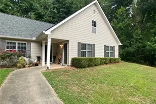 130 River Pointe Ct SW, Lilburn, GA 30047 - Photo 2