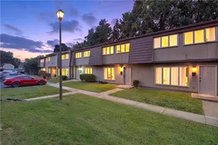 1811 Ashborough Cir, Marietta, GA 30067 - Photo 1