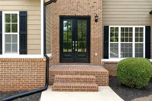 623 Henning Dr, Winder, GA 30680 - Photo 2
