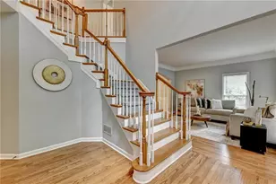 3545 Sentry View Trace, Suwanee, GA 30024 - Photo 4