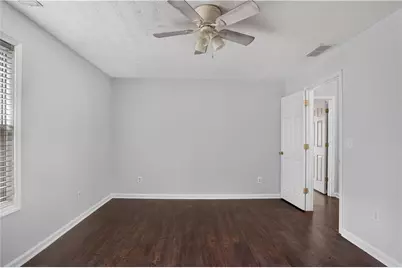 325 Shadowbrooke Circle, Loganville, GA 30052 - Photo 16