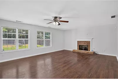 325 Shadowbrooke Circle, Loganville, GA 30052 - Photo 4