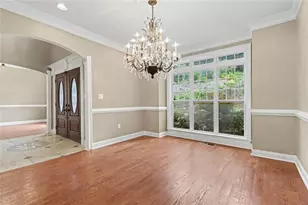760 Links View Dr, Sugar Hill, GA 30518 - Photo 4