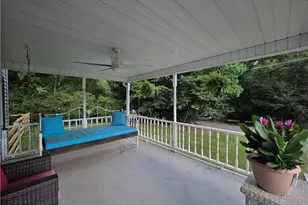194 Park Dr, Jefferson, GA 30549 - Photo 2