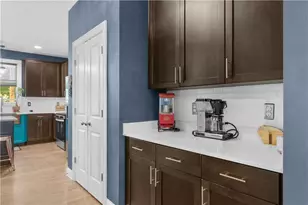 1636 Drew Dr NW, Atlanta, GA 30318 - Photo 4
