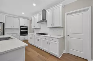 5270 Woodline View Cir, Auburn, GA 30011 - Photo 12