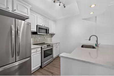 1 Biscayne Drive NW #703, Atlanta, GA 30309 - Photo 6