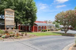 812 Creek View Ln, Roswell, GA 30075 - Photo 34