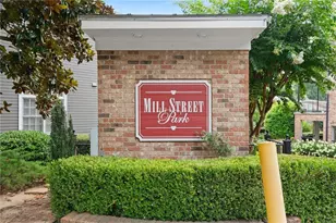 812 Creek View Ln, Roswell, GA 30075 - Photo 32