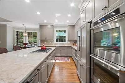 4504 Lake Forrest Drive, Atlanta, GA 30342 - Photo 22