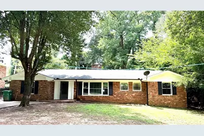 3727 Dial Drive, Stone Mountain, GA 30083 - Photo 2