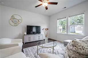 8317 Hunters Grv Rd, Union City, GA 30291 - Photo 2