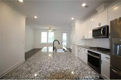 6532 Beacon Drive, Atlanta, GA 30328 - Photo 4