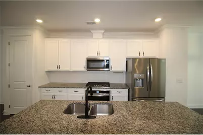 6532 Beacon Drive, Atlanta, GA 30328 - Photo 10