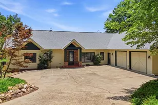 714 Clearview Dr, Talking Rock, GA 30175 - Photo 2