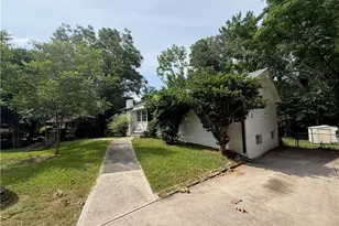 868 King Rd, Jonesboro, GA 30236 - Photo 4