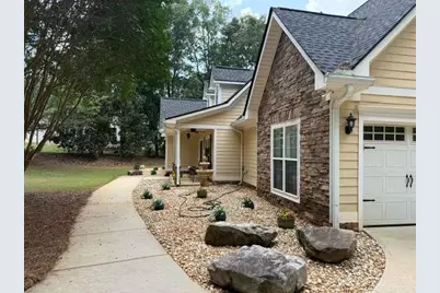304 Pembroke Court, McDonough, GA 30252 - Photo 2