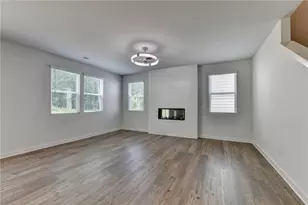 5165 Un Hts Wy, Flowery Branch, GA 30542 - Photo 4