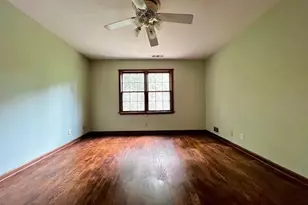 4541 Arcado Rd SW, Lilburn, GA 30047 - Photo 12
