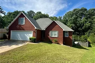 115 Cannon Dr, Fayetteville, GA 30214 - Photo 2