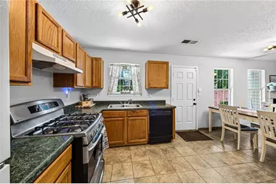 2343 Rambling Way, Lithonia, GA 30058 - Photo 12