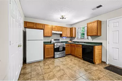 2343 Rambling Way, Lithonia, GA 30058 - Photo 8