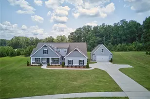 48 Starr Pl, Newnan, GA 30263 - Photo 4