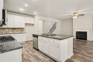 2464 Hanover Woods Rd, Lithonia, GA 30058 - Photo 8