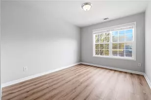1006 Ivydale Cir, Lawrenceville, GA 30045 - Photo 18