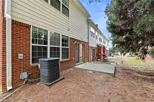 1006 Ivydale Cir, Lawrenceville, GA 30045 - Photo 24