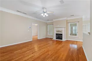 129 Holiday Rd, Buford, GA 30518 - Photo 8
