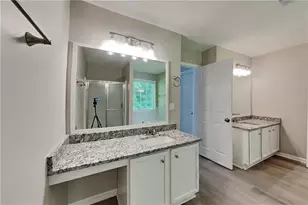 7240 Coral Lake Dr, Flowery Branch, GA 30542 - Photo 8