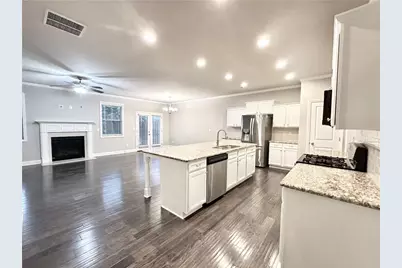390 Holdings Drive, Lawrenceville, GA 30044 - Photo 6