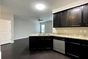 6926 Golden Bud Ln, Flowery Branch, GA 30542 - Photo 8