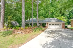 556 Lees Trace SW, Marietta, GA 30064 - Photo 1