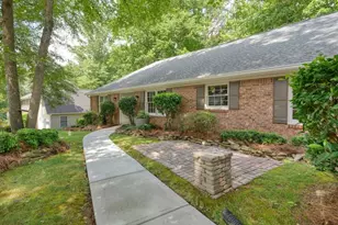 556 Lees Trace SW, Marietta, GA 30064 - Photo 2