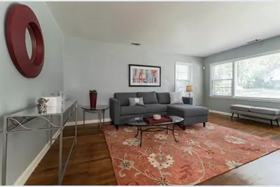 547 SW Westmeath Drive SW, Atlanta, GA 30310 - Photo 2