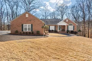 5067 Lazy Acres Dr, Douglasville, GA 30135 - Photo 2