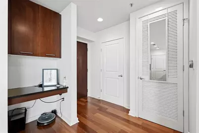 3324 Peachtree Road NE #2202, Atlanta, GA 30326 - Photo 2
