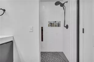 825 Highland Ln NE, Atlanta, GA 30306 - Photo 16