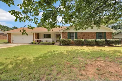 3898 Hunters Chase SW, Conyers, GA 30094 - Photo 2