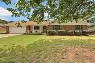 3898 Hunters Chase SW, Conyers, GA 30094 - Photo 2