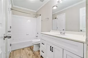 5040 Huntshire Ln SW, Lilburn, GA 30047 - Photo 18
