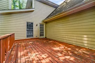 5040 Huntshire Ln SW, Lilburn, GA 30047 - Photo 34