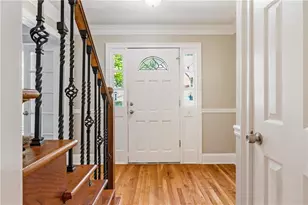 5040 Huntshire Ln SW, Lilburn, GA 30047 - Photo 6