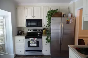 410 Forestgate Ct, Atlanta, GA 30350 - Photo 2